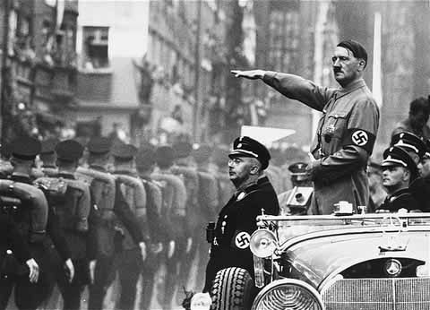 hitler1 Dibalik Motivasi Hitler Membantai Kaum Yahudi