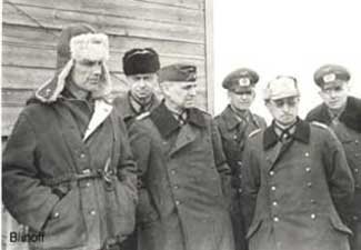 http://www.jewishvirtuallibrary.org/jsource/images/russia/Stalingrad_Paulus.jpg