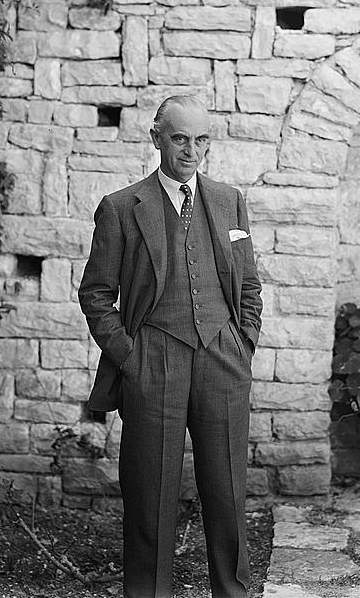 Sir Harold MacMichael His Excellency in Beersheba. June 1938. A Bedouin  tribal court forum during a speech made in reimagined Stock Photo - Alamy