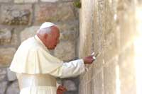 Pope John Paul II at Western Wall